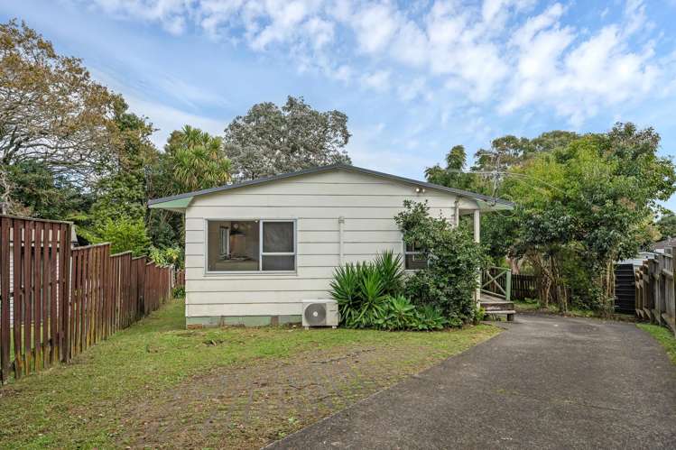 1/11 Hughes Terrace Te Atatu Peninsula_12