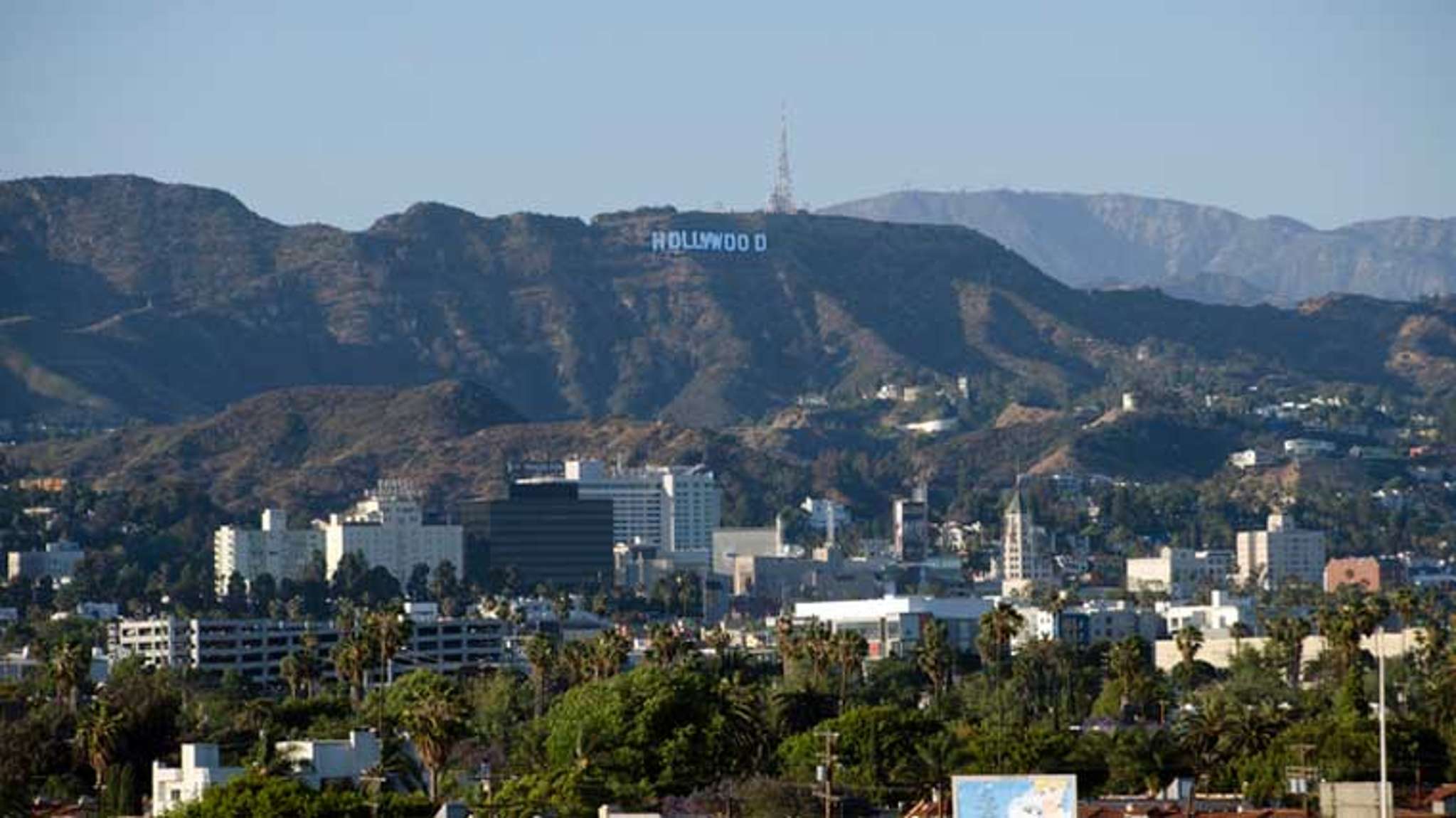 Hollywood property listed for $1 billion sells for $100,000