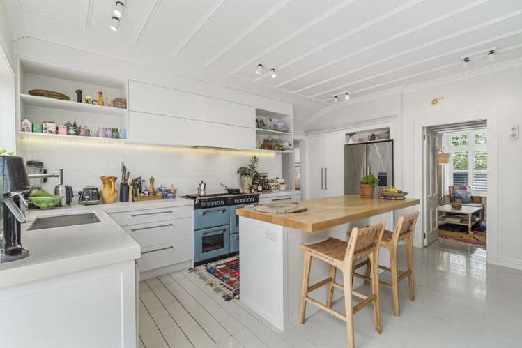 5 Turnbull Road Narrow Neck_9