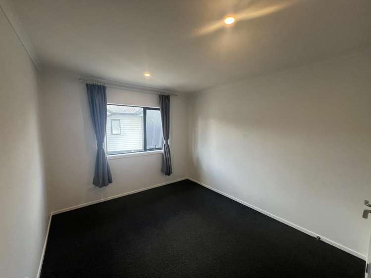 2/16 Inverness Avenue 1074_8