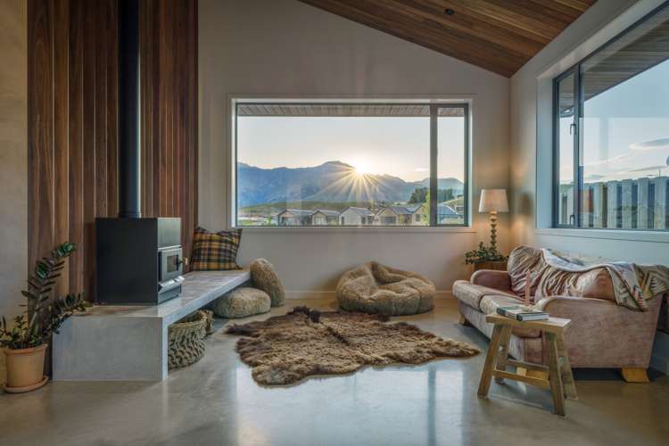 8 Hawkdun Place Wanaka_2