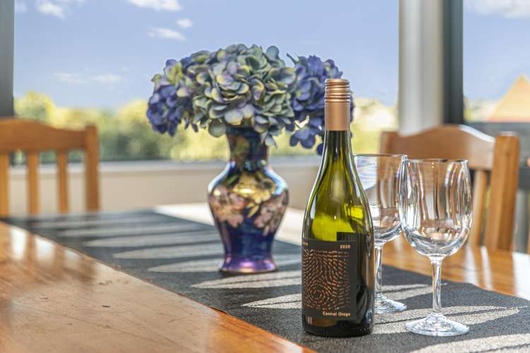 66 Waiora Road Stanmore Bay_10