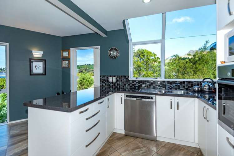 9a Avoca Valley Road Heathcote Valley_7