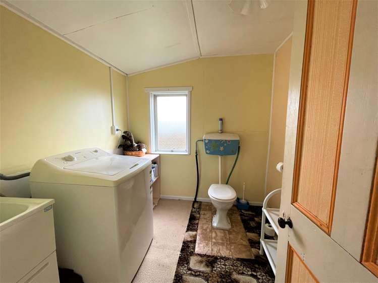 7 Burns Street Owaka_16