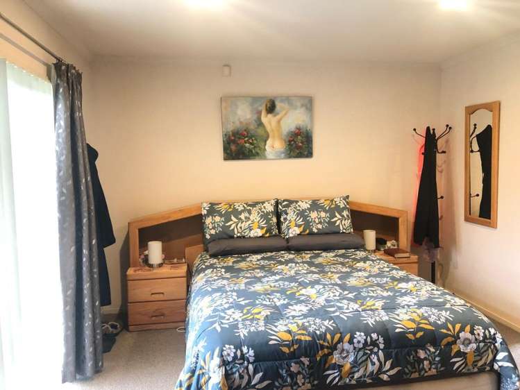 18 Erne Crescent East Tamaki_7