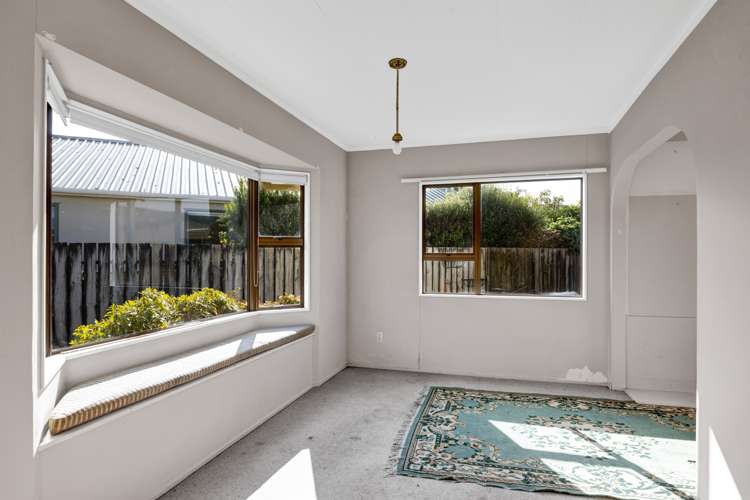 27 Tiverton Crescent Whalers Gate_5