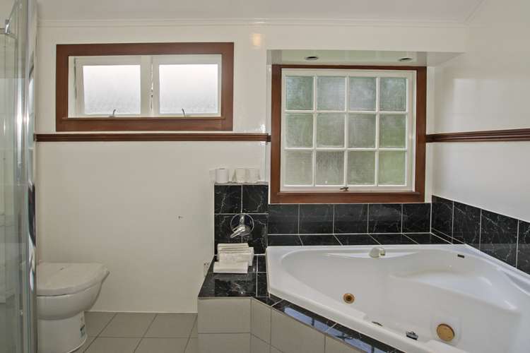 29 Seacliffe Road Hillsborough_12