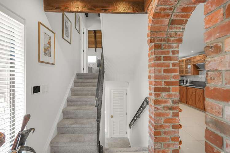 59 Miromiro Road Normandale_9