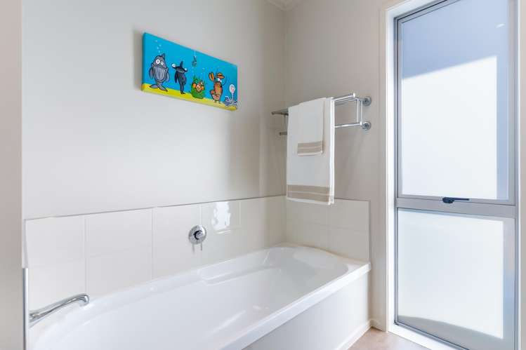 16C Sunnynook Road Sunnynook_16