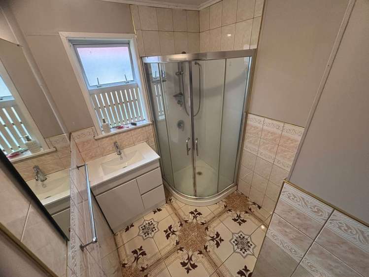 20 Walters Road Mt Wellington_12