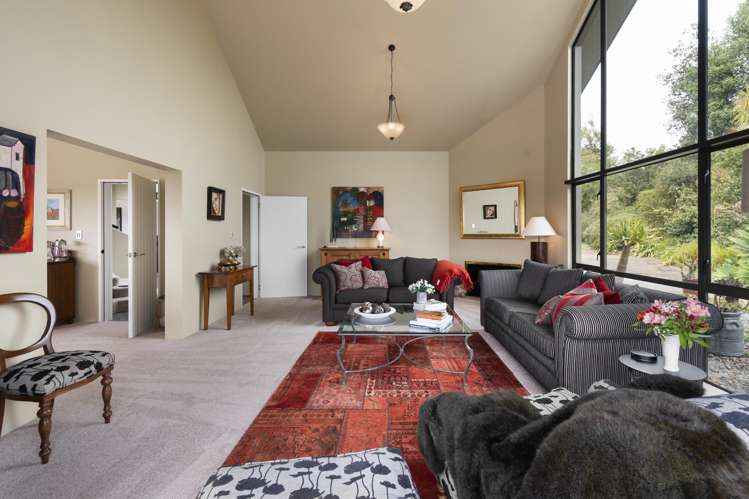 70 Waicola Drive Fitzherbert_13