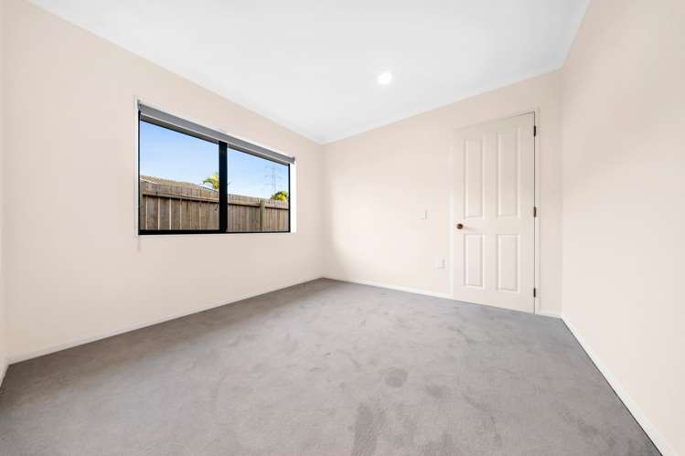 93 Rushgreen Avenue Pahurehure_13