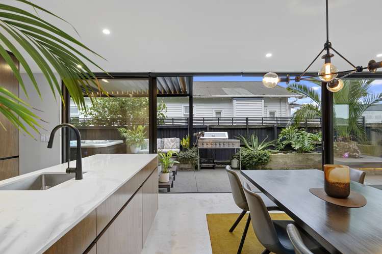 12 Edgeware Road Saint Albans_11