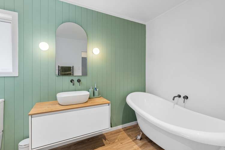 4 Sun Valley Hatfields Beach_13