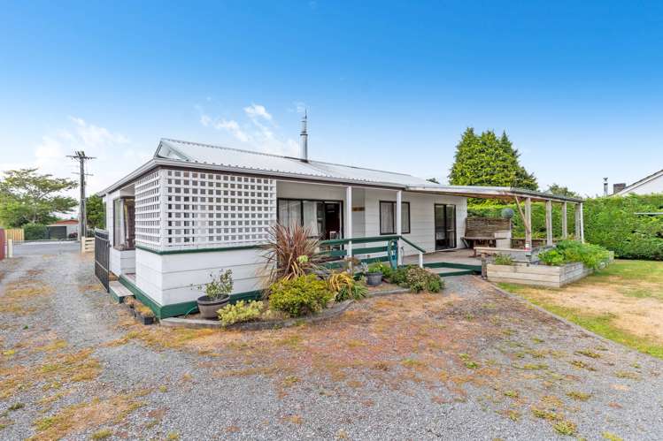 10 Farrier Grove Featherston_17