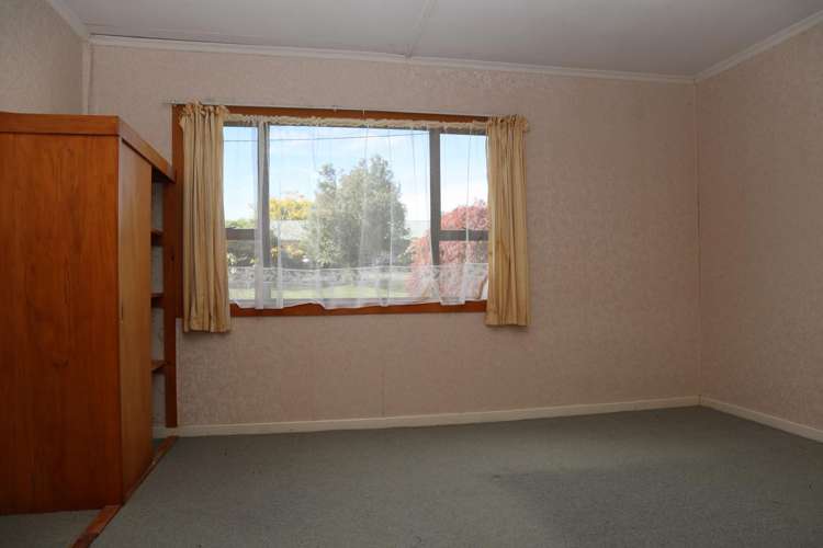 26 Ryley Street Owaka_11