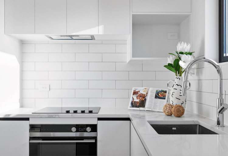 5/1090 Beach Road Torbay_3