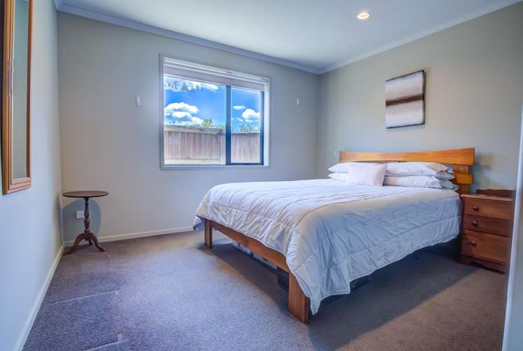 16 Moonlight Drive Rototuna North_12