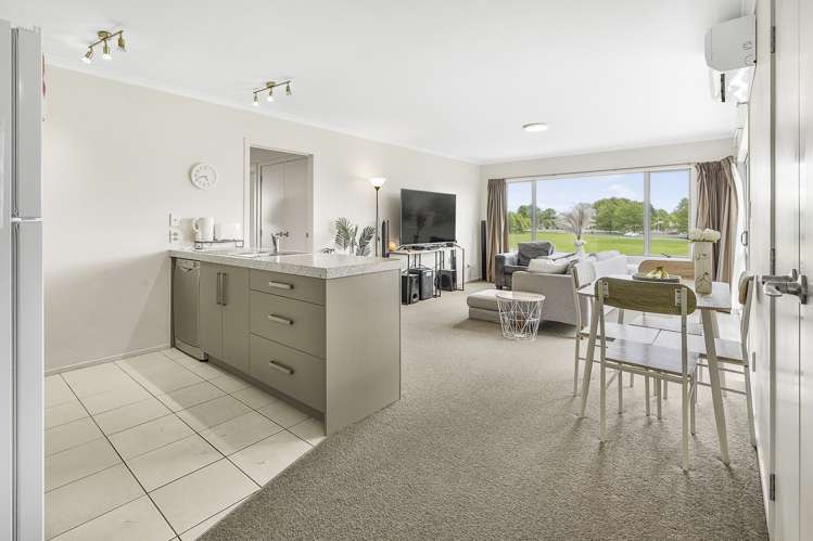 19h Inverness Avenue Hamilton East_9