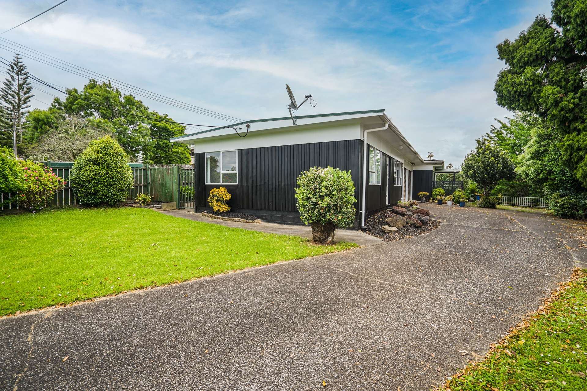 1/28 Verbena Road Birkdale_0