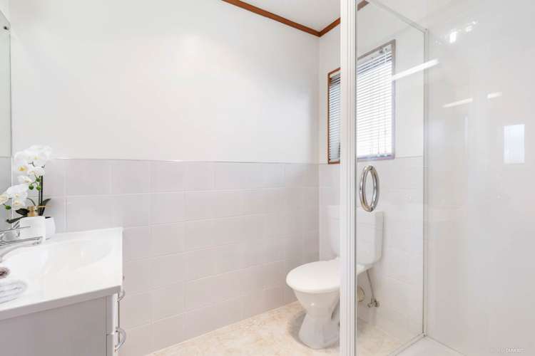 31 Kennedy Avenue Forrest Hill_12