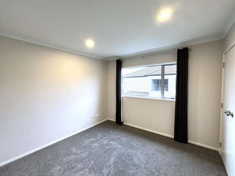 5 Oswald Close Flat Bush_12