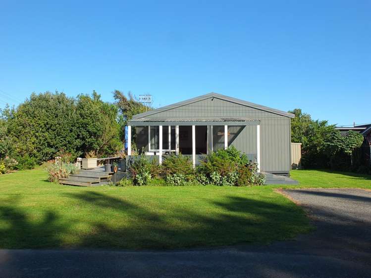 22 Holben Parade Foxton Beach_18