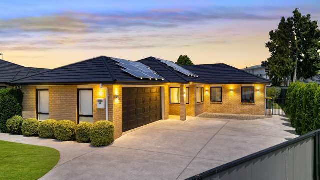 Spacious Family Living | Freehold | Brick