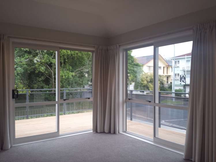 1/9 Wellington Street Hamilton East_11