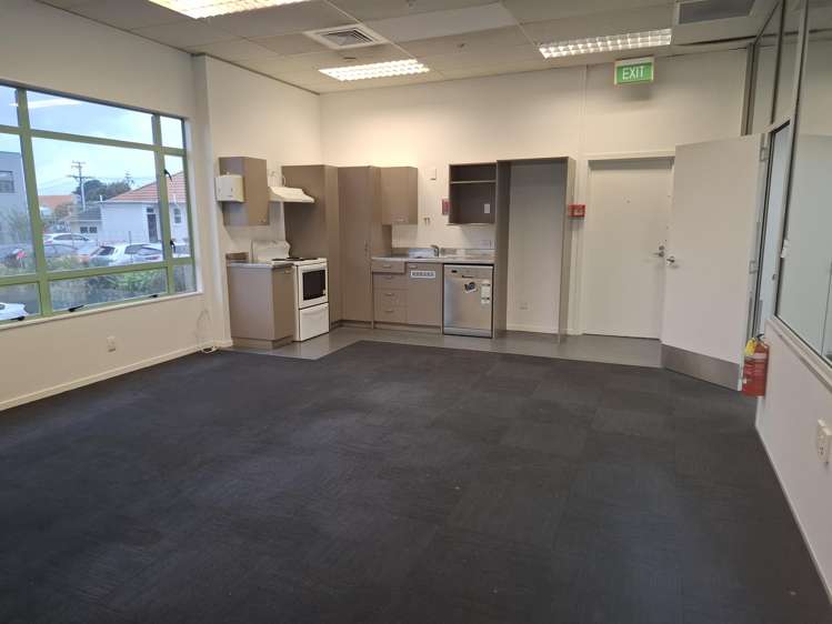 26 Delta Avenue New Lynn_3