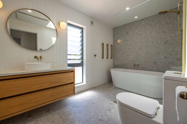 494 Sea View Road Onetangi_18