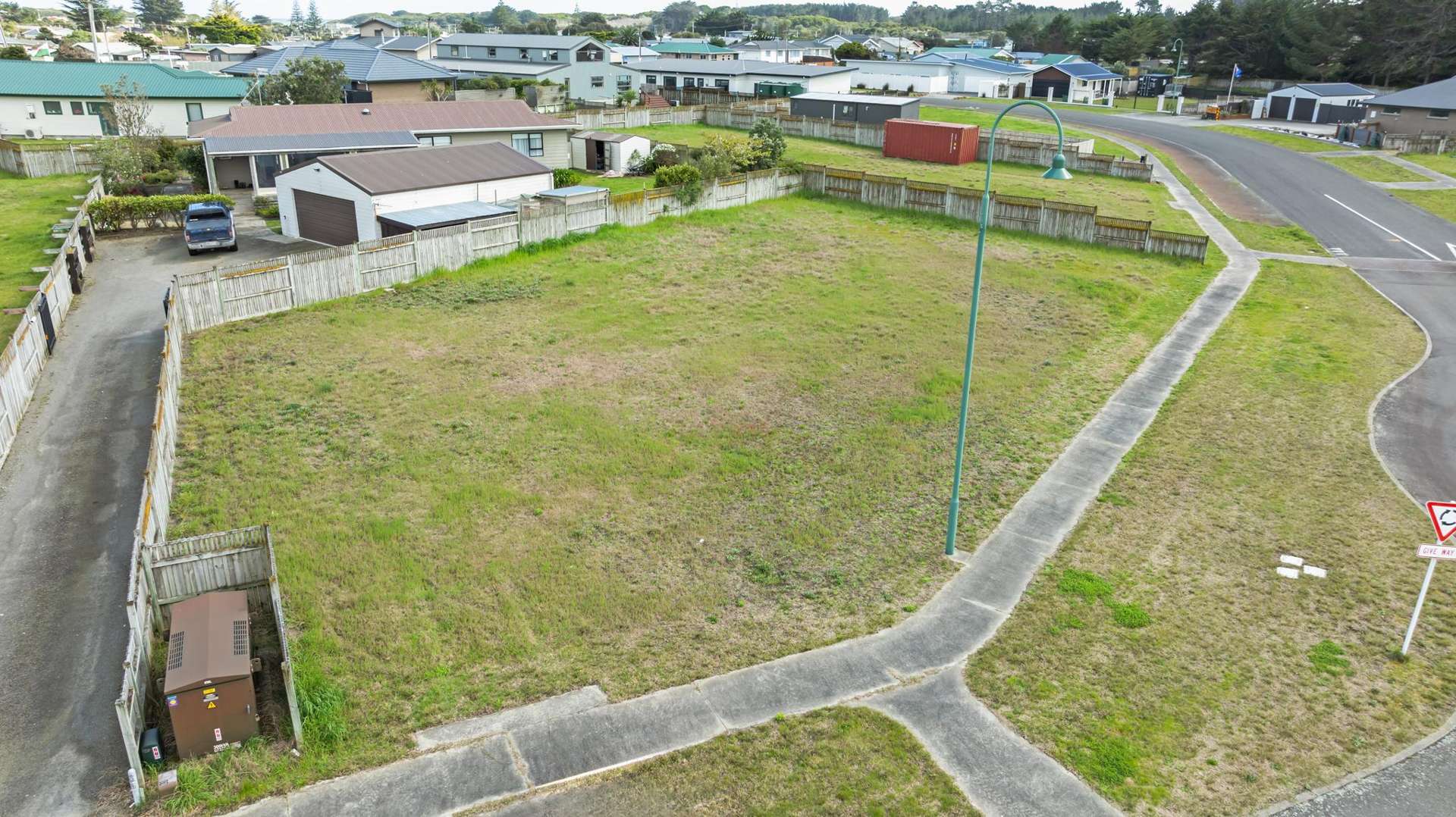 5 Sandown Avenue Himatangi Beach_0