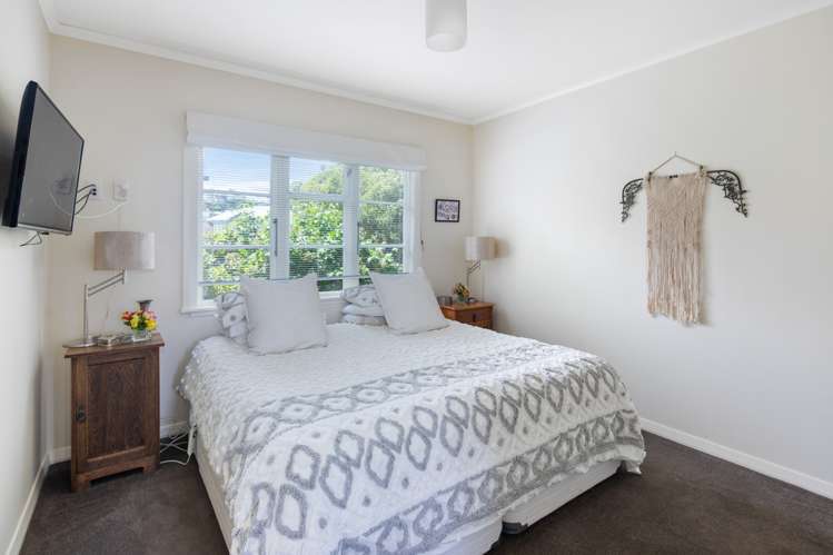 5 Kinghorne Street Strathmore Park_3