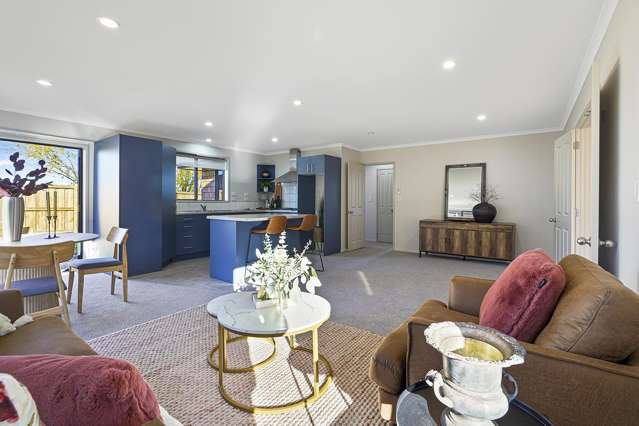 13 Bishopsworth Way Huntington_3