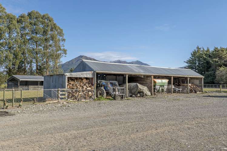 1963 Ealing Montalto Road Ashburton Surrounds_14