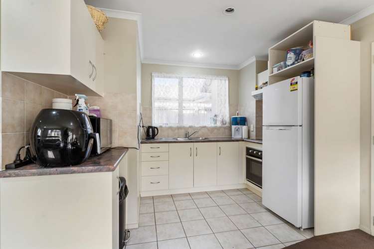 61 Aspiring Avenue Flat Bush_6