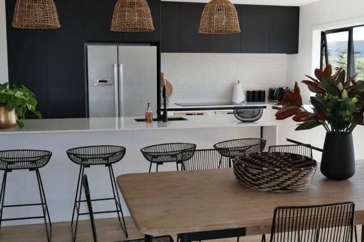 39 Meadowbank Drive Belmont_9