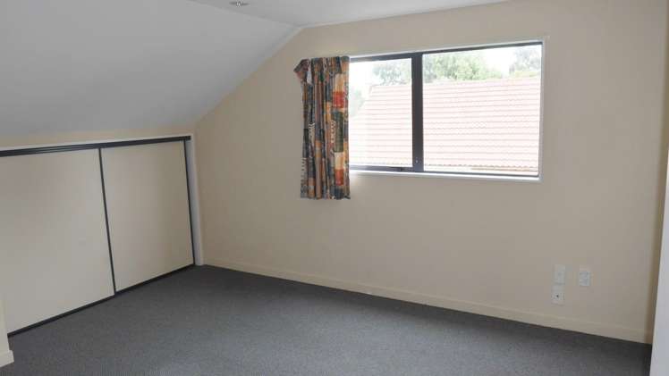 8A Karamu St Upper Riccarton_6
