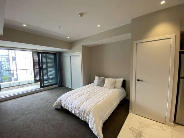 1010/47 Beach Road City Centre_1