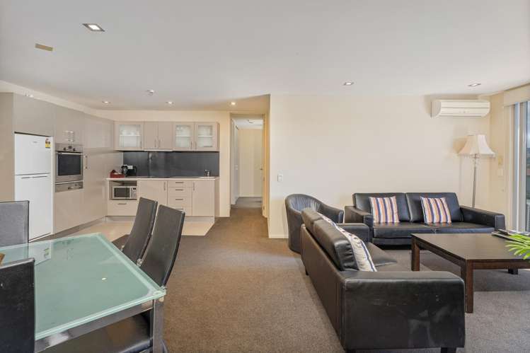 2D/8 The Esplanade Whitianga_9