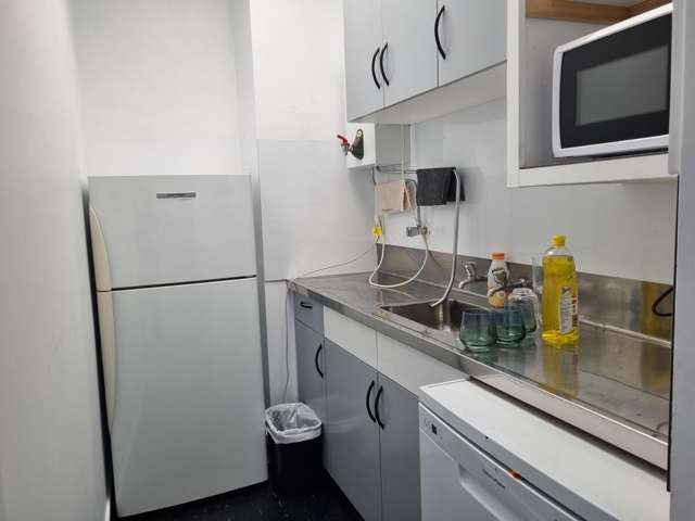 Part level 4, 144 Tory Street Te Aro_3