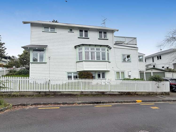 14 Carlton Gore Road Grafton_11