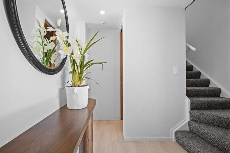 1/4 Whitworth Road Mount Eden_17