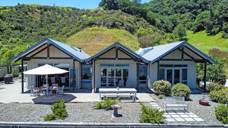 8 Ohiwa Cove Rise Opotiki_1