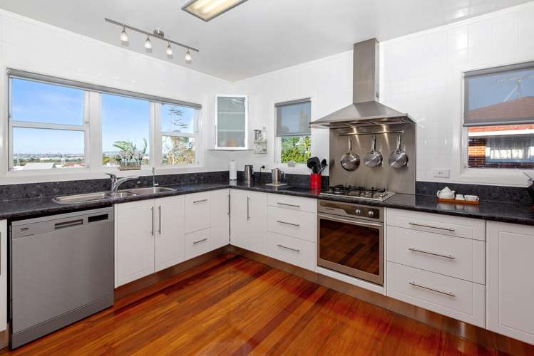 6 Fowey Avenue Te Atatu South_7