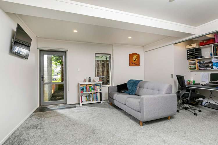 1/6 Greenridge Court Glenfield_10