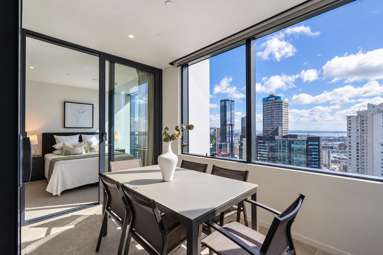 2907/10 Commerce Street_3