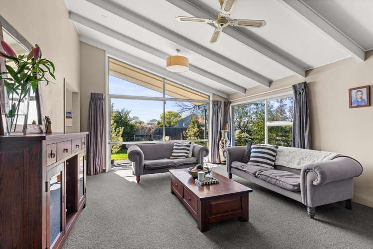 12A Tucker Lane Clive_2