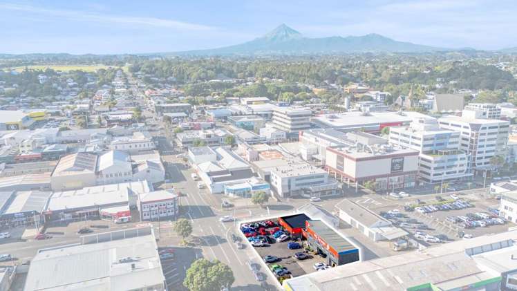 77 Gill Street New Plymouth_17