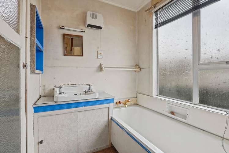 94 Birdwood Avenue Beckenham_30